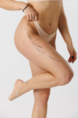 GoldBee Plavky Brazilky Skin Color (Barva Skin Color, Velikost L)