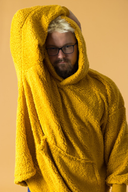 GoldBee Mikina Doba Ledová Gold (Barva Gold, Velikost XL-4XL)