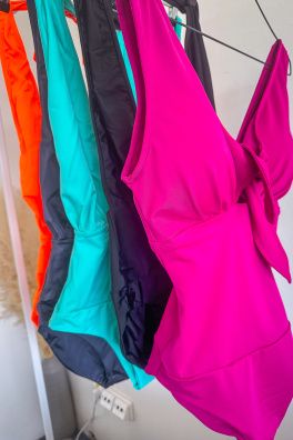 Zachraň Plavky Jednodílné - Mix Barev (Barva Mix Barev, Velikost 3XL)