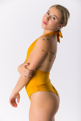 GoldBee Jednodílné Stahovací Plavky Brazilky Corn (Barva Corn, Velikost 4XL)