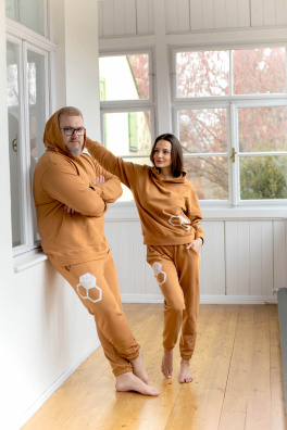 GoldBee Tepláky Tugendhat (unisex) Caramel (Barva Caramel, Velikost L)