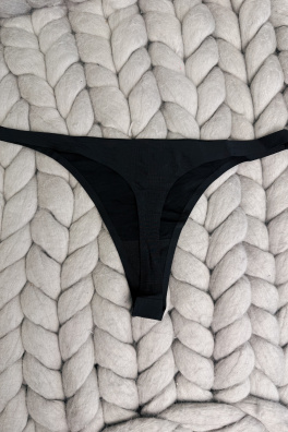 GoldBee Neviditelné Tanga Black (Barva Black, Velikost L)